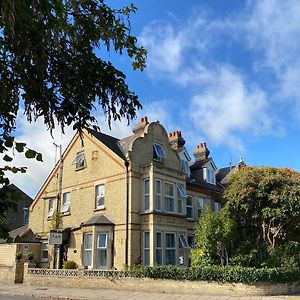 A&B Guest House Cambridge Ltd